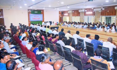 कलेक्टर ने आश्रम छात्रावास के अधीक्षकों को हास्टल परिसर में ही रहने के दिए निर्देश,कन्या छात्रावास में अनाधिकृत व्यक्ति का प्रवेश प्रतिबंधित,हास्टल परिसर में शराब सेवन करते हुए पाया गया तो अधीक्षकों के ऊपर होगी FIR दर्ज....