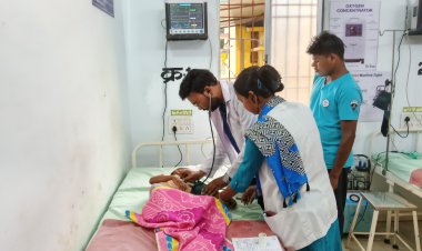 जशपुर: जंगली मशरूम खाने से 4 वर्षीय बच्चे की बिगड़ी तबीयत" बेहोशी की स्तिथि लाया गया सन्ना अस्पताल , लेकिन..... पढ़िए पूरी खबर 