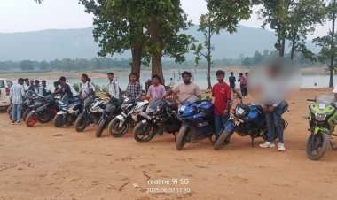 बाइकर्स ऑफ जशपुर" गैंग पर SSP श्री शशि मोहन सिंह एवं टीम ने किया सर्जिकल स्ट्राईक,