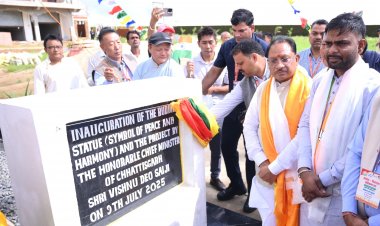 मुख्यमंत्री श्री विष्णु देव साय ने मैनपाट में भगवान बुद्ध की प्रतिमा का किया अनावरण