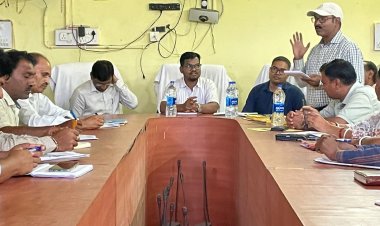 ग्रामीण प्रतिभाओं को मिले नवोदय का मार्ग: बगीचा में संकुल समन्वयकों की बैठक सम्पन्न, जाति प्रमाण पत्र शिविर की भी घोषणा*