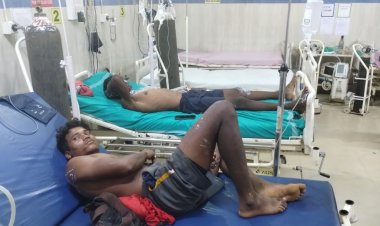 Breaking Jashpur: बिजली खंभा में चढ़कर सुधार कार्य कर रहे 2 मजदूरों को लगा बिजली का झटका " बुरी तरह झुलसे, अस्पताल में भर्ती इलाज जारी... पढ़िए पूरी खबर