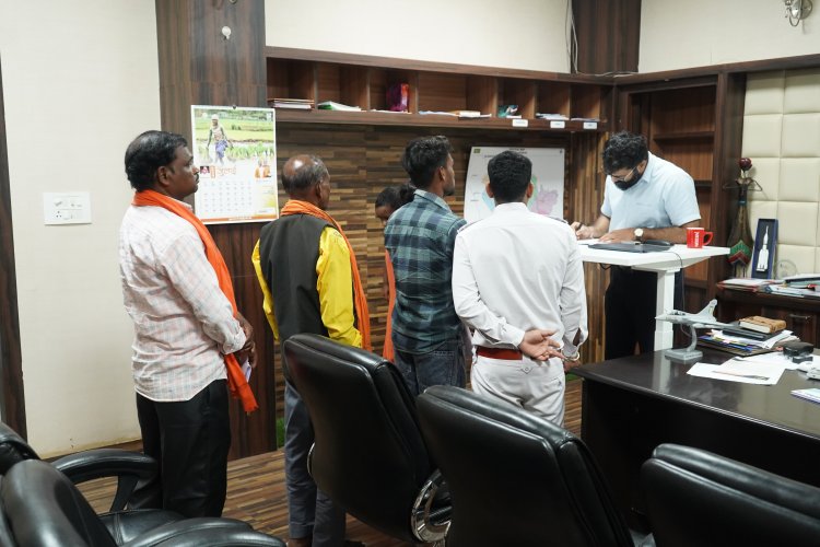 जनदर्शन में कलेक्टर ने लोगों से रूबरू हो सुनी समस्याएं
