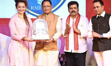 मुख्यमंत्री श्री विष्णु देव साय ‘ज्ञान धारा – शिक्षा संवाद’ कार्यक्रम में हुए शामिल