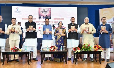 हास्य कवि डॉ. दुबे अपनी हँसती-गुदगुदाती कविताओं के माध्यम से सदैव रहेंगे हमारे बीच जीवित – मुख्यमंत्री श्री विष्णु देव साय