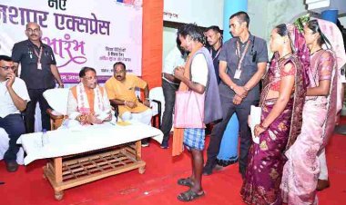 मुख्यमंत्री विष्णुदेव साय ने बगिया कैंप कार्यालय में सुनी जनता की समस्याएं, त्वरित निराकरण के दिए निर्देश..