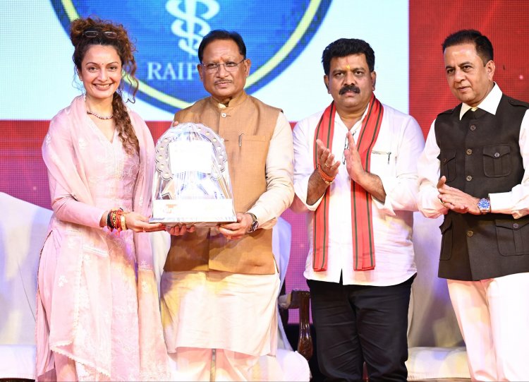 मुख्यमंत्री श्री विष्णु देव साय ‘ज्ञान धारा – शिक्षा संवाद’ कार्यक्रम में हुए शामिल