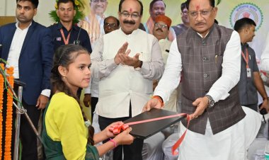 मुख्यमंत्री श्री विष्णु देव साय ने रायगढ़ जिले के ग्राम गढ़ उमरिया में नवगुरुकुल का किया शुभारंभ