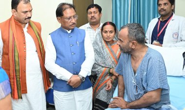 मुख्यमंत्री श्री साय ने एम्स रायपुर में भर्ती श्री विशंभर यादव का जाना कुशलक्षेम : इलाज के लिए 5-5 लाख की आर्थिक सहायता