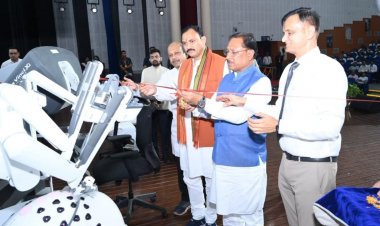 एम्स रायपुर में ‘देव हस्त’ रोबोटिक सर्जिकल सिस्टम का मुख्यमंत्री ने किया शुभारंभ