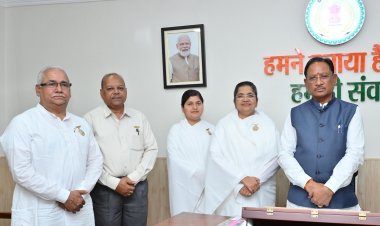 मुख्यमंत्री श्री विष्णु देव साय से प्रजापिता ब्रह्माकुमारी ईश्वरीय विश्वविद्यालय के प्रतिनिधि मण्डल की सौजन्य मुलाकात