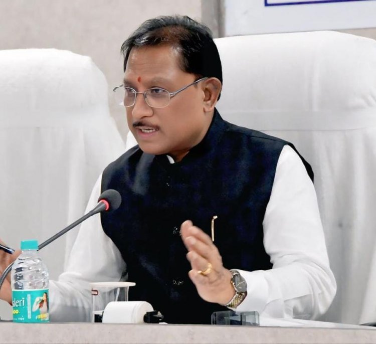 बस्तर एयरपोर्ट से अब तक तीन लाख यात्रियों ने भरी उड़ान*     *नियमित विमान सेवा से बड़े शहरों से सीधे जुड़ा बस्तर संभाग
