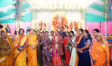 नवरात्रि पर्व की नवमी पर श्रद्धा का संचार, मुख्यमंत्री की धर्मपत्नी श्रीमती कौशल्या साय ने किया विभिन्न दुर्गा पंडालों में पूजन-अर्चन.....