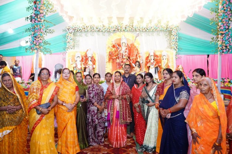 नवरात्रि पर्व की नवमी पर श्रद्धा का संचार, मुख्यमंत्री की धर्मपत्नी श्रीमती कौशल्या साय ने किया विभिन्न दुर्गा पंडालों में पूजन-अर्चन.....