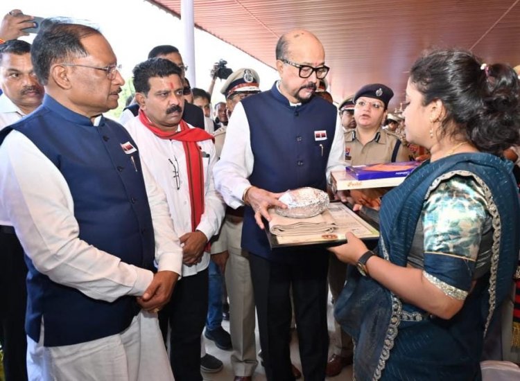 पुलिस स्मृति दिवस परेड में हुए शामिल राज्यपाल श्री रमेन डेका और मुख्यमंत्री श्री विष्णु देव साय