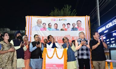 मुख्यमंत्री ने स्टेडियम में किया राजा रघुराज सिंह की प्रतिमा का अनावरण