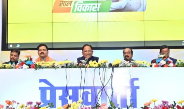 शासन के 2 वर्ष : जनविश्वास से जनकल्याण तक - शासन की जनकल्याणकारी योजनाओं से समग्र विकास की ओर तेजी से आगे बढ़ रहा है छत्तीसगढ़ - मुख्यमंत्री श्री विष्णु देव साय