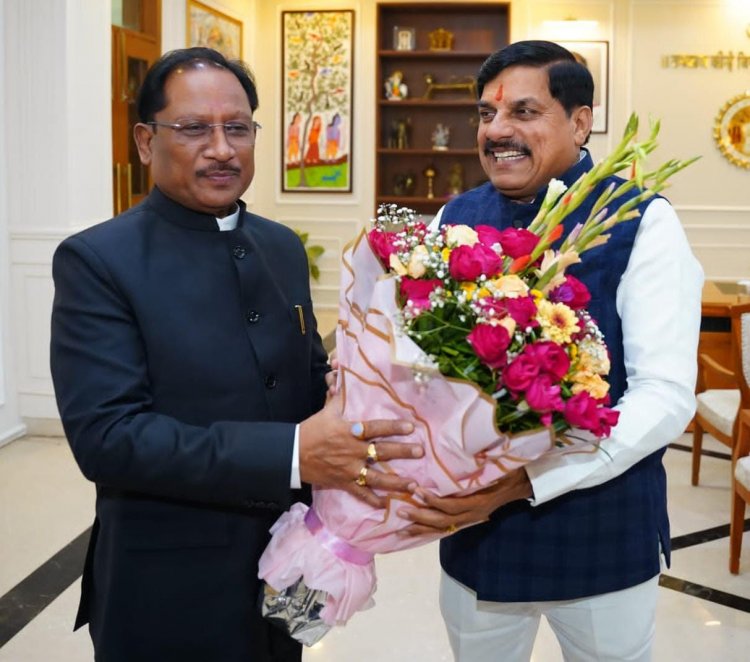 मुख्यमंत्री श्री विष्णु देव साय ने मध्यप्रदेश के मुख्यमंत्री डॉ. मोहन यादव से सौजन्य भेंट की।