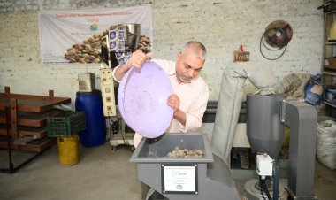 धुन के पक्के प्रदीप ने अपनी जिद से बदली किस्मत की तस्वीर