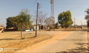 पंडरा पाठ में सामुदायिक स्वास्थ्य केंद्र का बोर्ड नहीं — लोग भटकते हैं, समय बर्बाद होता है, जान जोखिम में पड़ती है.... पढ़िए पूरी खबर