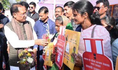 मुख्यमंत्री श्री साय बगीचा में उज्जवला महोत्सव में हुए शामिल