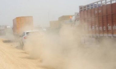 तेज रफ्तार भारी वाहनों से दहशत, धूल और दुर्घटना का खतरा बढ़ा, ग्राम पंचायत सन्ना में ग्रामीणों का आक्रोश