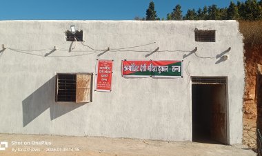 जशपुर: सन्ना में नशे का दोहरा सच: महुआ शराब से मौतों का सिलसिला, फिर भी अंग्रेजी शराब के खिलाफ सड़क पर विरोध