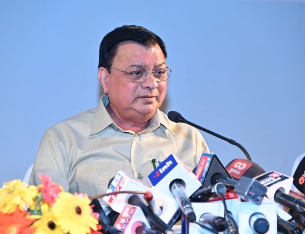 श्रम मंत्री श्री लखनलाल देवांगन की पत्रकारवार्ता