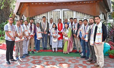 सिक्किम से अध्ययन भ्रमण पर आए पत्रकारों ने मुख्यमंत्री से की मुलाकात