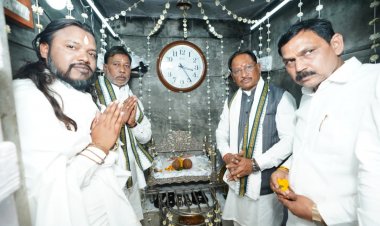 मुख्यमंत्री श्री विष्णु देव साय गिरौदपुरी में संत समागम एवं गुरुदर्शन मेले में हुए शामिल