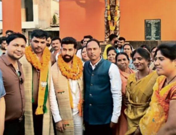 जशपुर : नागलोक में भव्य स्वागत के साथ शुरू हुआ भाजयुमो जिलाध्यक्ष विजय आदित्य का कार्यकाल