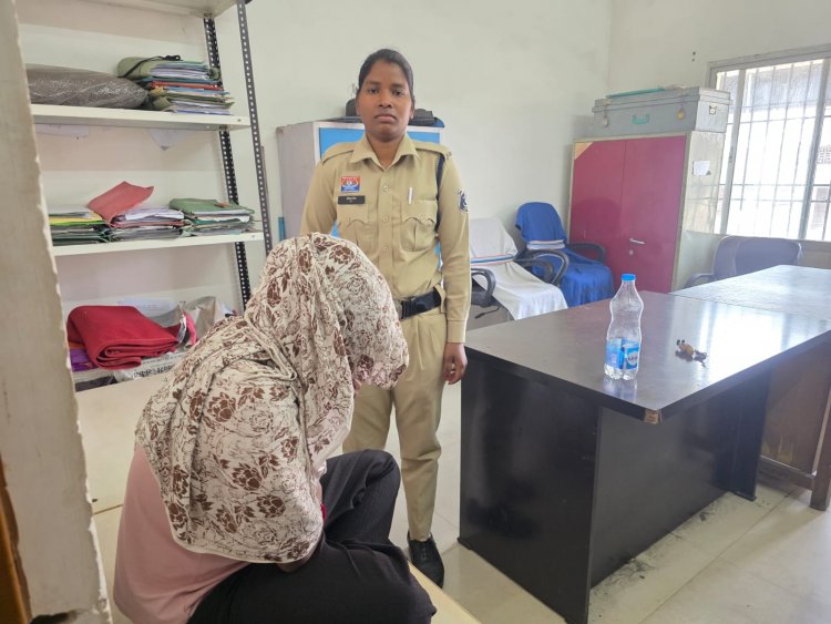 रायगढ़ : रिहायशी इलाके में चल रहा था देह व्यापार, पुलिस की रेड में दो गिरफ्तार