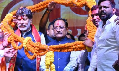 रंगों में घुला समरसता का संदेश: मुख्यमंत्री श्री विष्णु देव साय होली मिलन समारोह में हुए शामिल