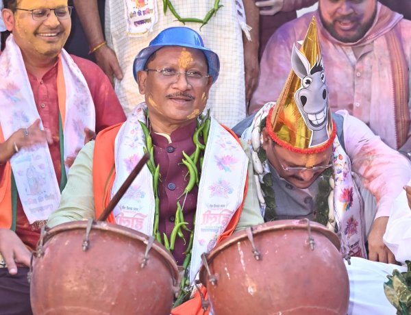 रायपुर प्रेस क्लब के होली मिलन समारोह “रंगोत्सव” मुख्यमंत्री हुए शामिल