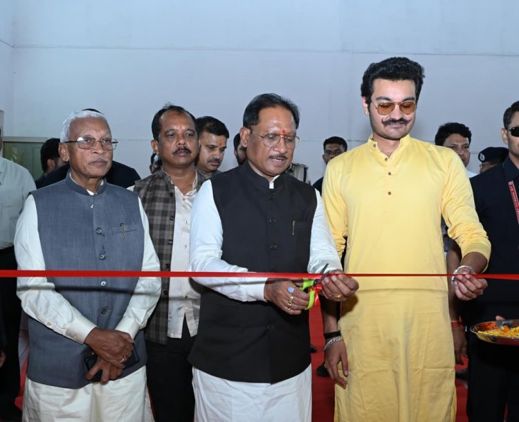 मुख्यमंत्री ने स्पोर्ट्स क्लाईबिंग वॉल इंडोर स्टेडियम का किया शुभारंभ 