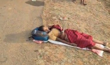 जशपुर में दर्दनाक हादसा: अन्नप्राशन संस्कार का निमंत्रण बांटने निकली 20 वर्षीय मां की मौत, चलती बाइक से गिरने पर गई जान, मासूम का रो-रोकर बुरा हाल