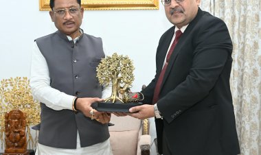 मुख्यमंत्री श्री विष्णु देव साय से आईओसीएल के मुख्य महाप्रबंधक ने की सौजन्य मुलाकात