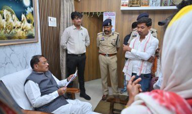 मुख्यमंत्री श्री साय ने बगिया में जनदर्शन में सुनी आमजनों की समस्याएं