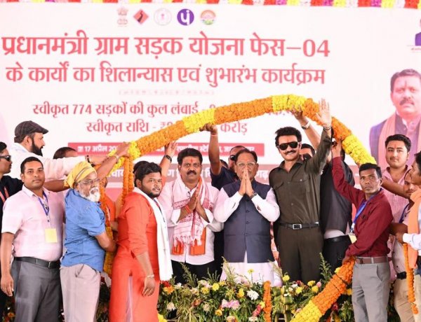 ग्रामीण विकास को नई रफ्तार: 2426 किमी सड़क निर्माण का मुख्यमंत्री श्री विष्णु देव साय ने किया शिलान्यास