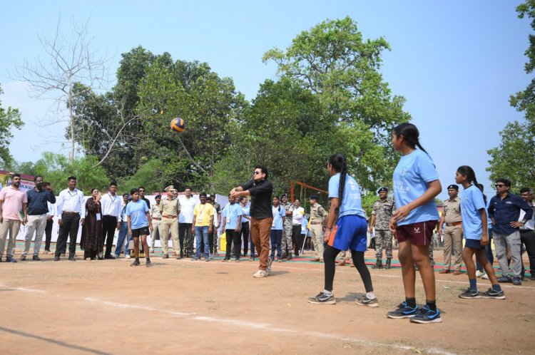 छात्र जीवन में प्रतिभा के साथ-साथ अनुशासन एवं कड़ी मेहनत सर्वाधिक जरूरी- श्री तेंदुलकर