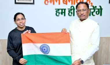 माउंट एवरेस्ट विजेता अमिता श्रीवास के स्वास्थ्य लाभ हेतु राज्य सरकार सजग : मुख्यमंत्री श्री विष्णु देव साय