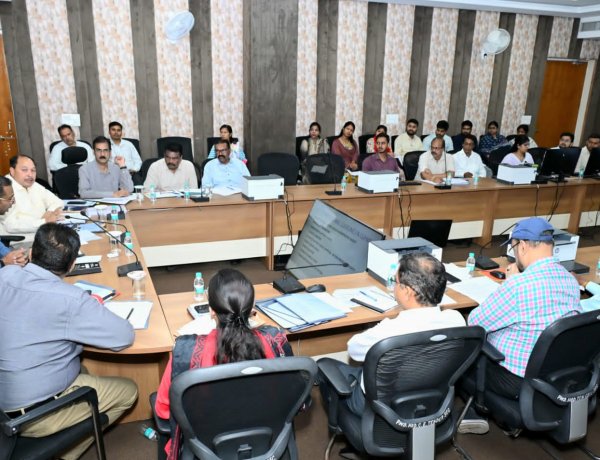 लोक निर्माण विभाग के कार्यों में जनहित और तकनीकी दक्षता पर जोर, निर्माण कार्यों में गुणवत्ता और तेजी सुनिश्चित करने के निर्देश