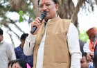 बरगद की छांव में सजी मुख्यमंत्री की चौपाल : सक्ती जिले के ग्राम ठठारी में ग्रामीणों से किया सीधा संवाद