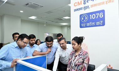 मुख्यमंत्री के मीडिया सलाहकार श्री पंकज झा और मुख्यमंत्री के सलाहकार श्री आर. कृष्णा दास ने किया सीएम हेल्पलाइन 1076 एवं सेवा सेतु की कार्यप्रणाली का विस्तृत अवलोकन