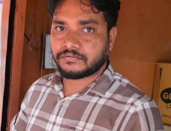 Breaking Jashpur: मनरेगा कार्यों के भुगतान में रिश्वतखोरी का खुलासा, ACB के जाल में फंसे प्रभारी SDO ,RES के प्रभारी SDO संजय दिवाकर 25 हजार की रिश्वत लेते रंगे हाथ गिरफ्तार