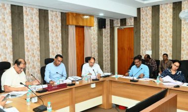 लोक निर्माण विभाग के सचिव ने जेलों में निर्माणाधीन कार्यों की प्रगति की समीक्षा की