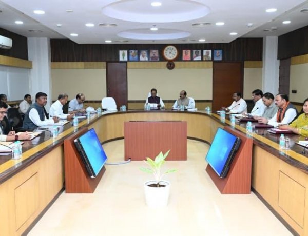 कैबिनेट के बड़े फैसले: बिजली, उद्योग, शिक्षा और किरायेदारी समेत 11 अहम प्रस्तावों को मंजूरी