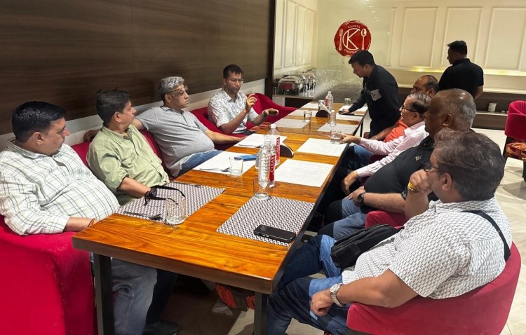 रायपुर: सरगुजा पर्यटन को नई पहचान दिलाने की पहल, फेम ट्रिप से पहले टूर ऑपरेटर्स ने अम्बिकापुर की होटल सुविधाओं का लिया अनुभव
