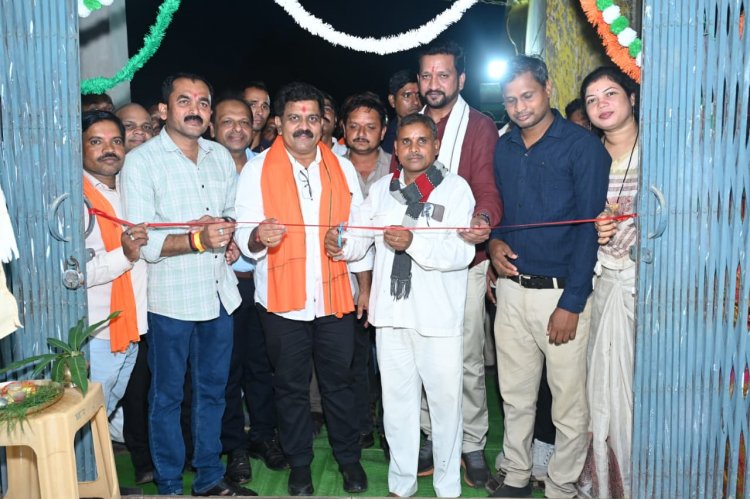उप मुख्यमंत्री श्री विजय शर्मा ने देर शाम सहसपुर लोहारा के ग्रामीण अंचलों का किया दौरा