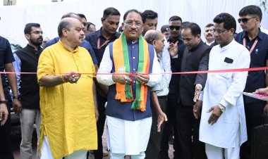 रायपुर : विरासत से विकास तक छत्तीसगढ़ की यात्रा को दिखा रही सात दिवसीय छायाचित्र प्रदर्शनी